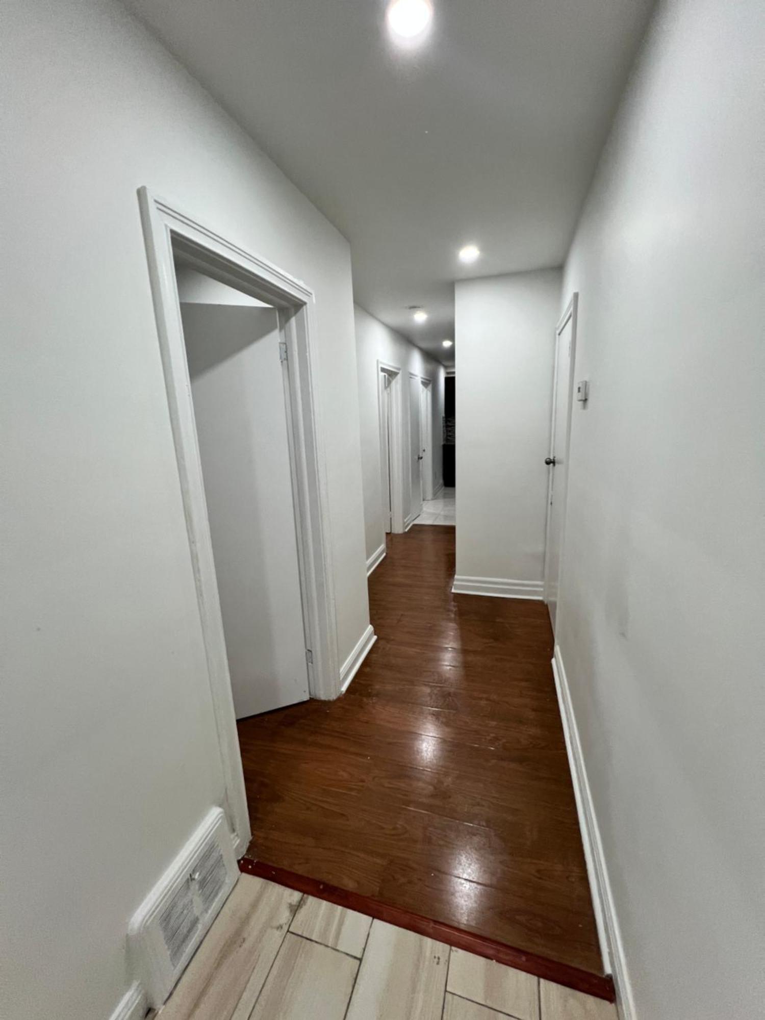 #1 Convvy-Nient Residence! Toronto Exterior photo